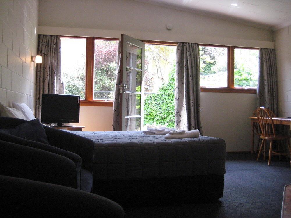 Abba Court Motel 4*