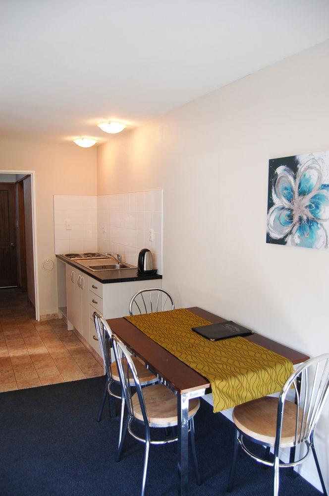 Abba Court 4*